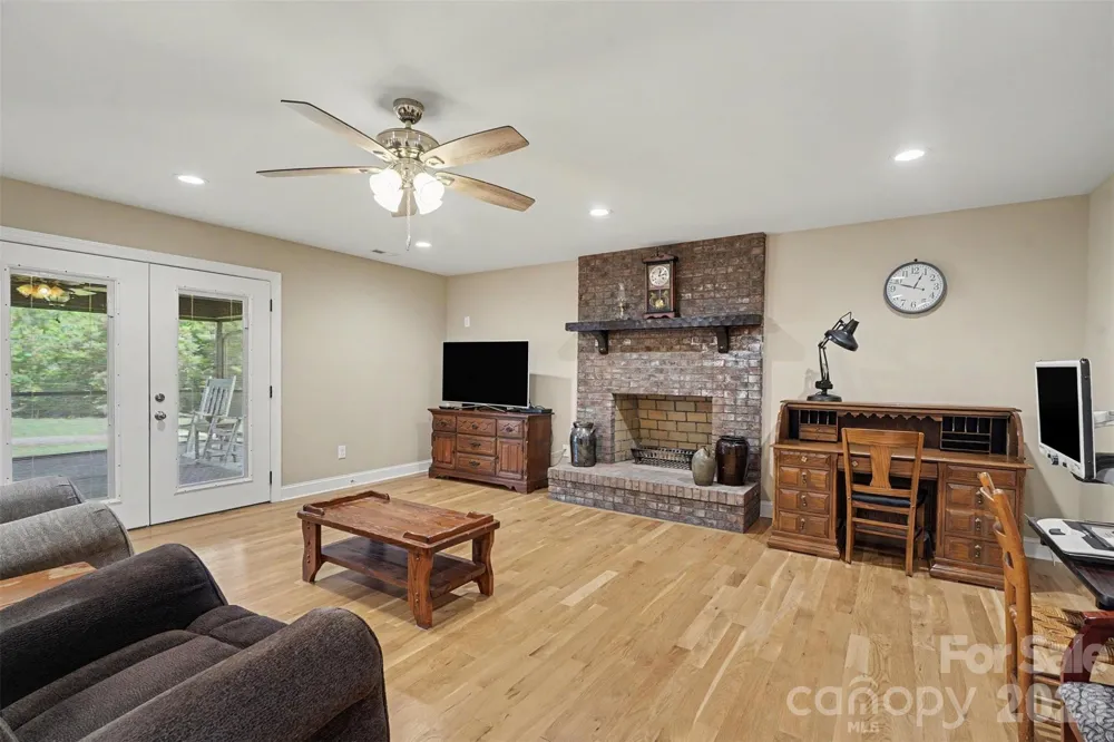 658 Hicks Hill Road Lawndale, NC 28090