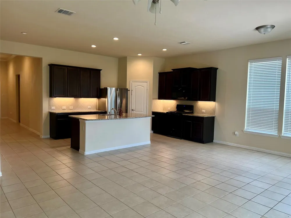 13201 Anchor Isle Court Texas City, TX 77568