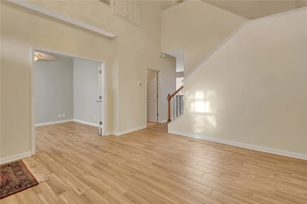 204 WOODHOUSE LANE Deland, FL 32724
