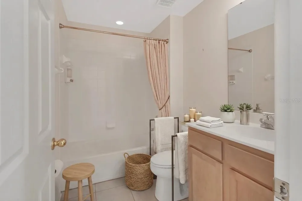 204 WOODHOUSE LANE Deland, FL 32724