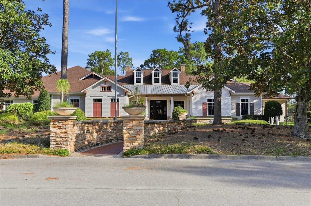204 WOODHOUSE LANE Deland, FL 32724
