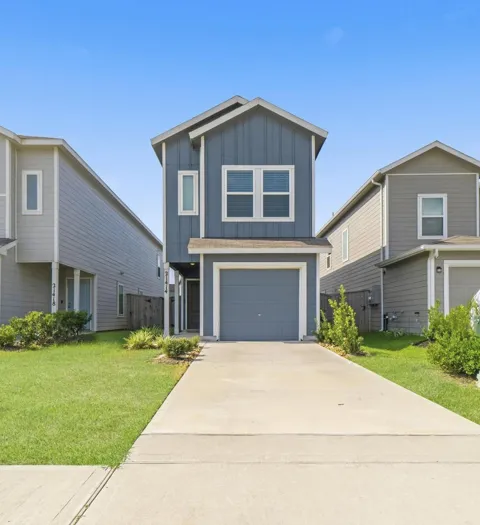 21414 Carosella Drive