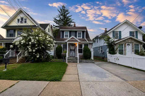 98 Willow Avenue