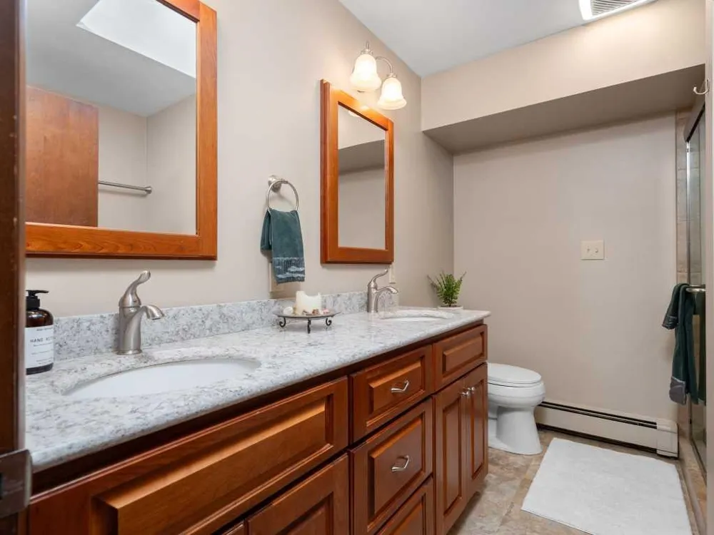 7211 Logan Lane Peninsula Township, MI 49686