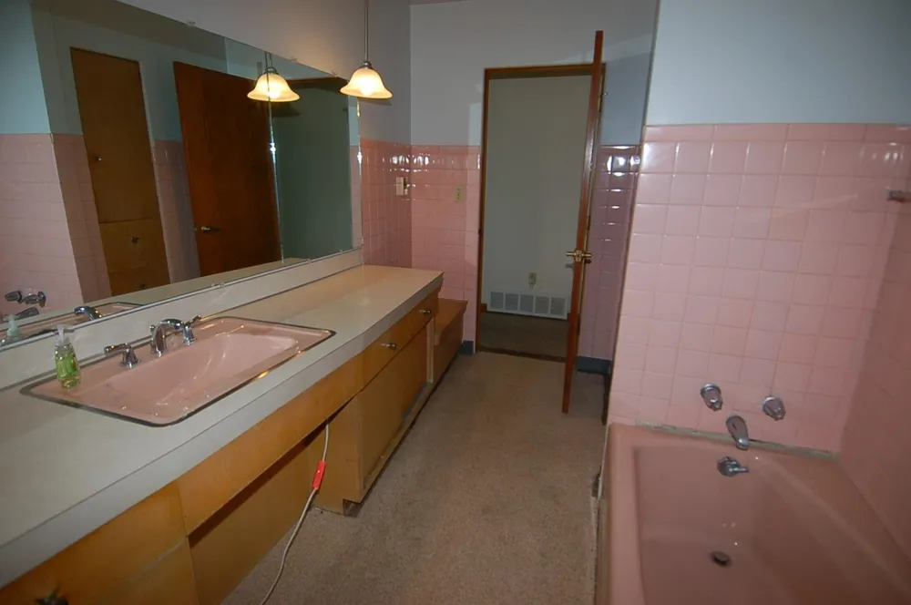 227 Bayside Park Drive Bangor Charter Township, MI 48706