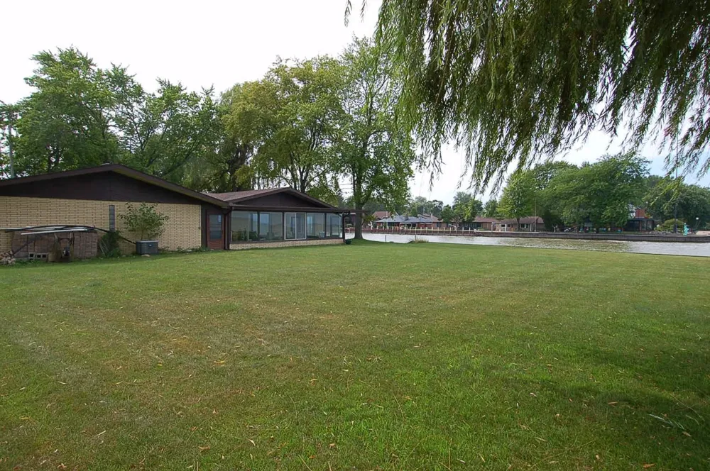 227 Bayside Park Drive Bangor Charter Township, MI 48706