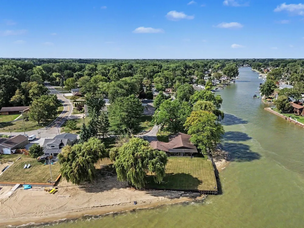 227 Bayside Park Drive Bangor Charter Township, MI 48706