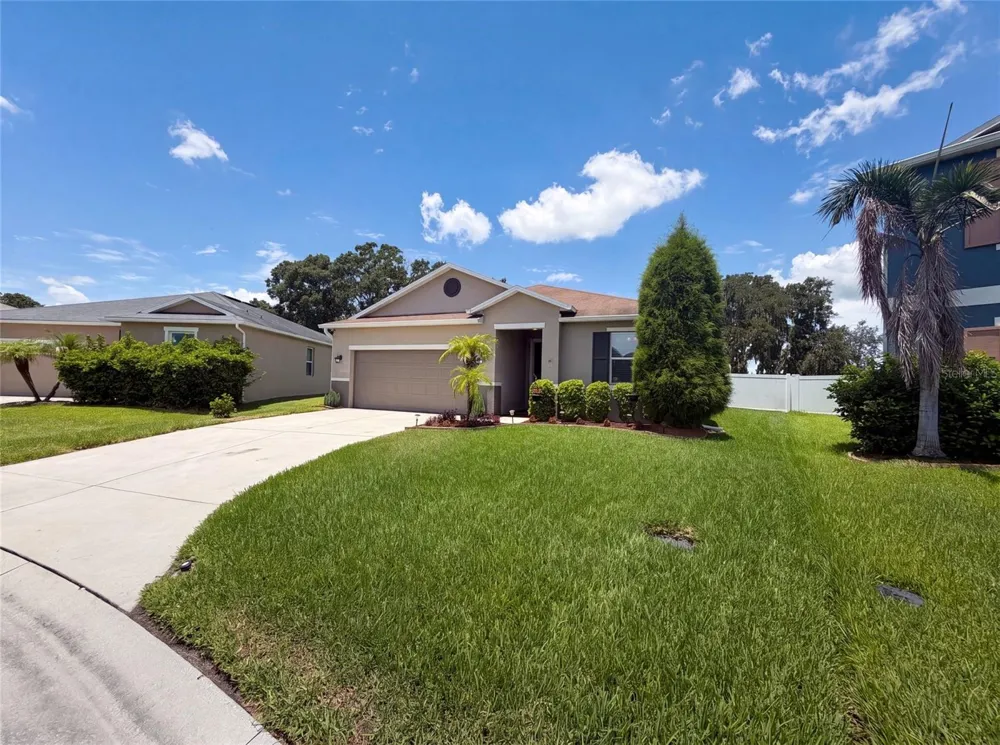4311 MOON SHADOW LOOP Mulberry, FL 33860