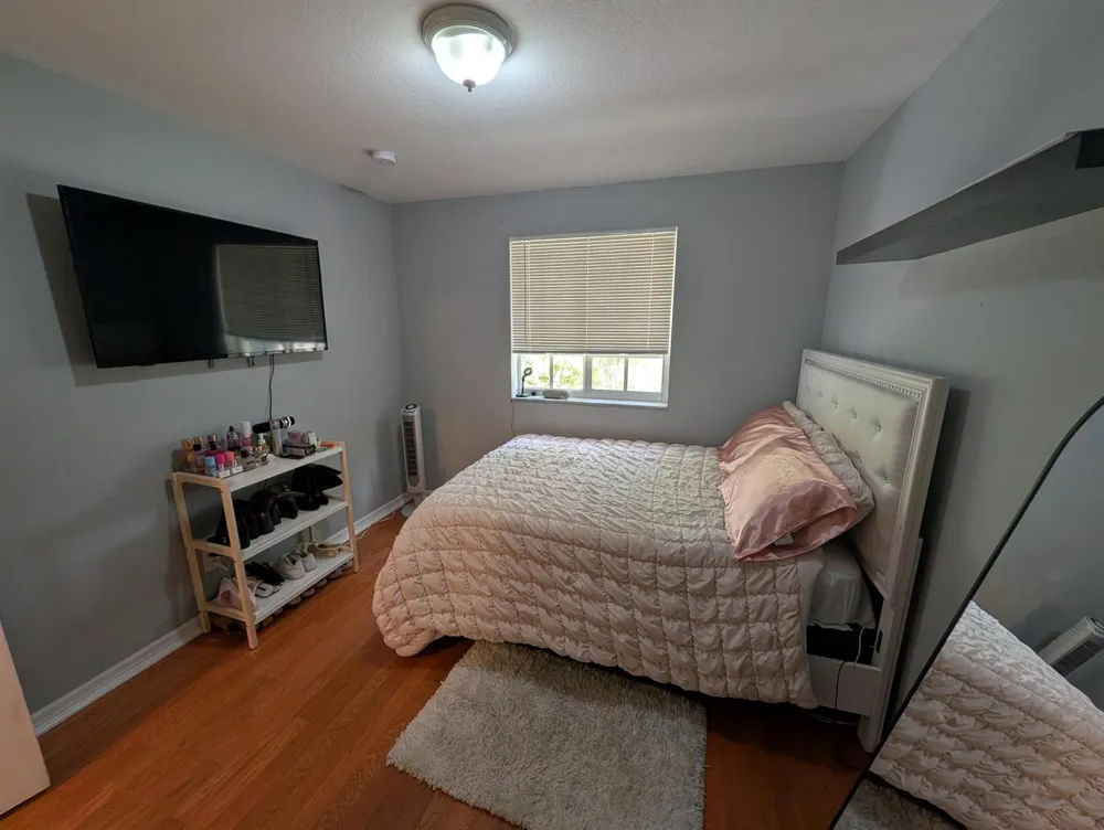 238 SE 2ND AVENUE Hallandale Beach, FL 33009