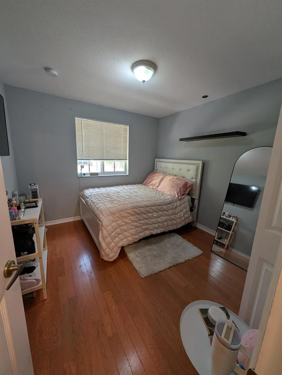 238 SE 2ND AVENUE Hallandale Beach, FL 33009