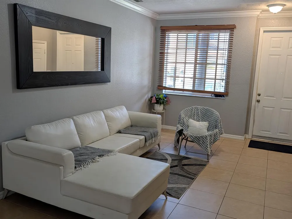 238 SE 2ND AVENUE Hallandale Beach, FL 33009