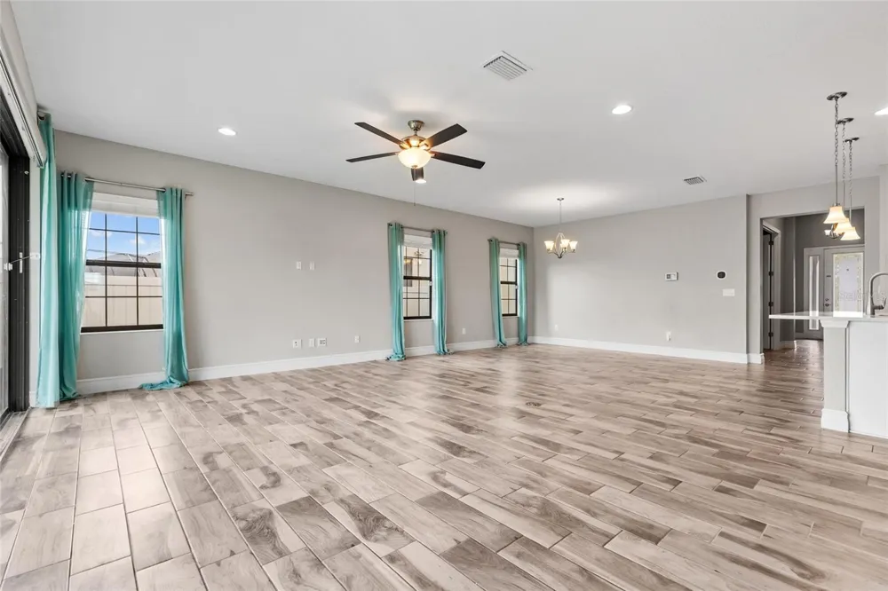 12646 SHETLAND WALK DRIVE Lithia, FL 33547