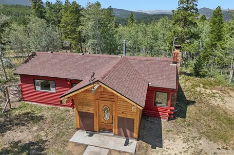 301 Genevas Way