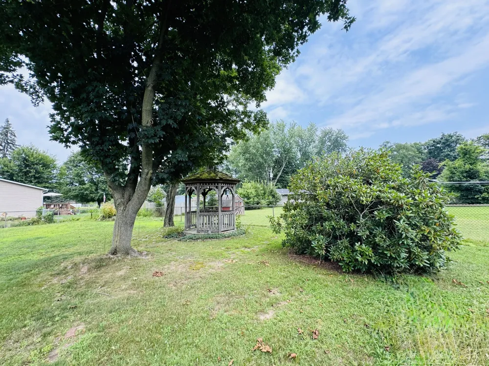 2575 Huntly Road Niles, MI 49120