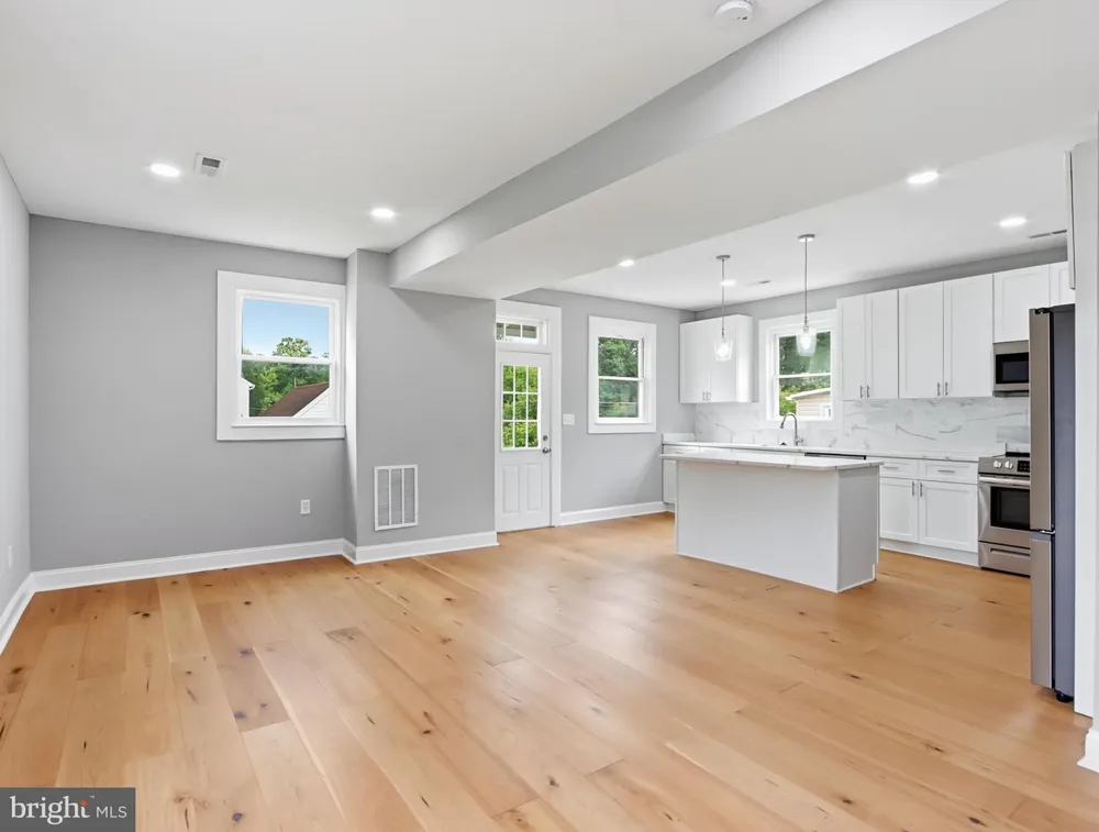 5811 WESTWOOD AVENUE Baltimore, MD 21206