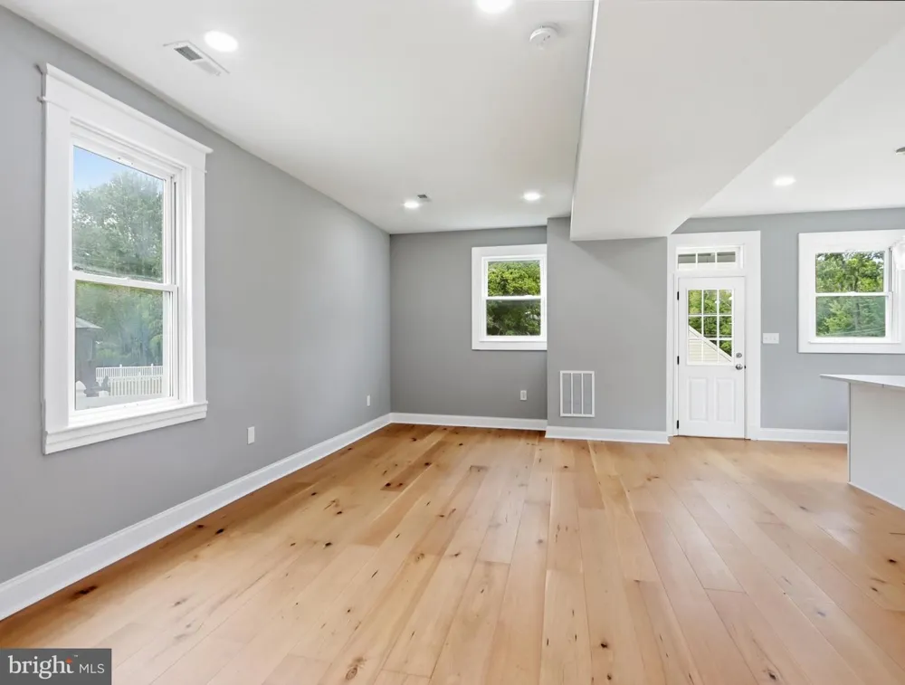 5811 WESTWOOD AVENUE Baltimore, MD 21206