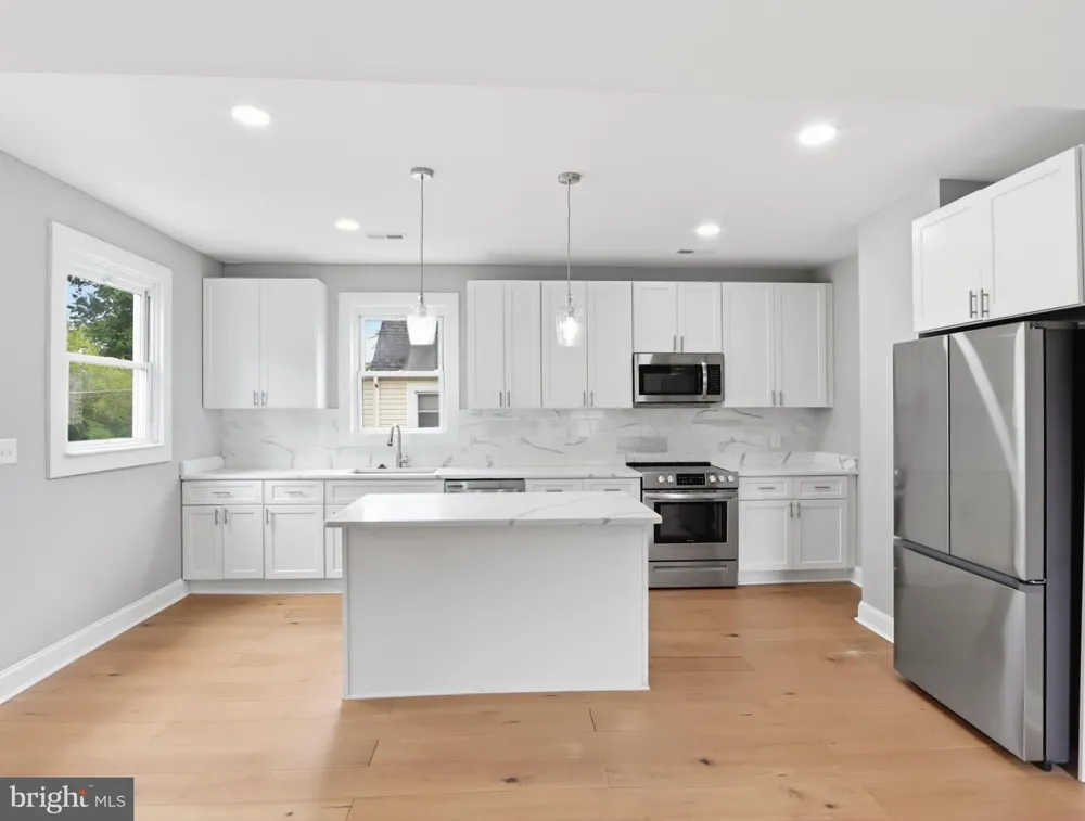 5811 WESTWOOD AVENUE Baltimore, MD 21206