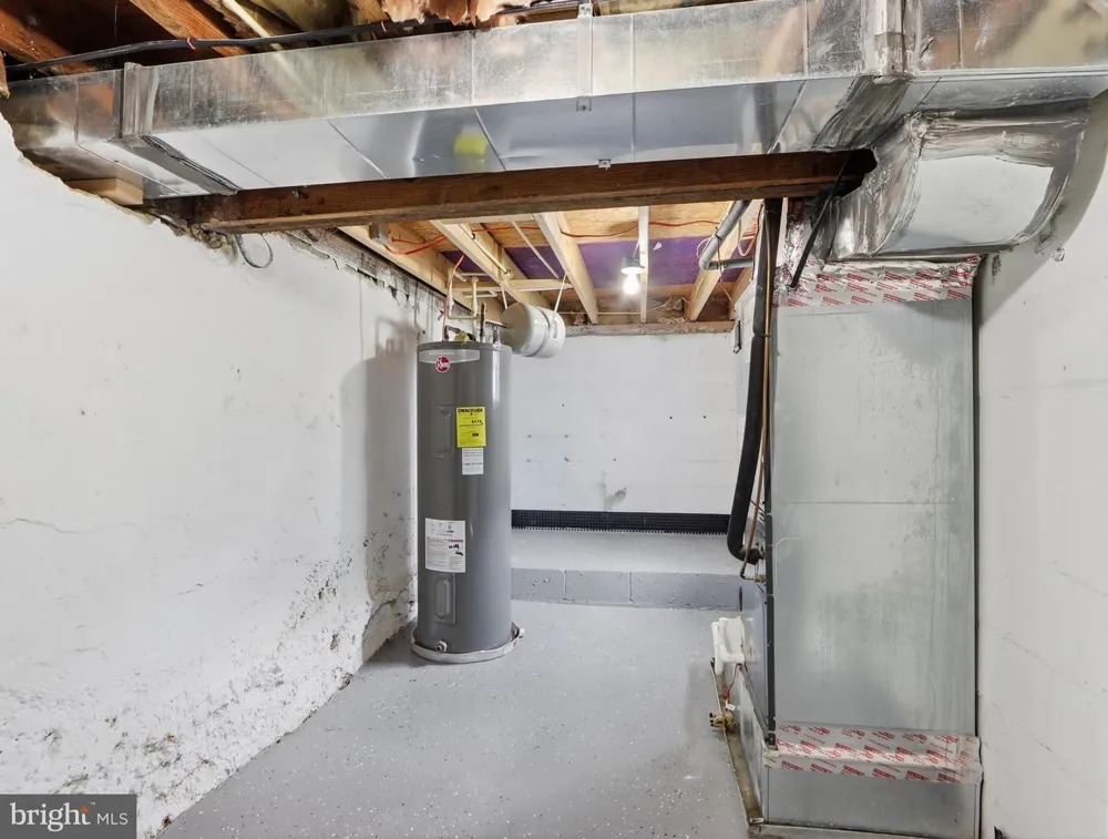 5811 WESTWOOD AVENUE Baltimore, MD 21206