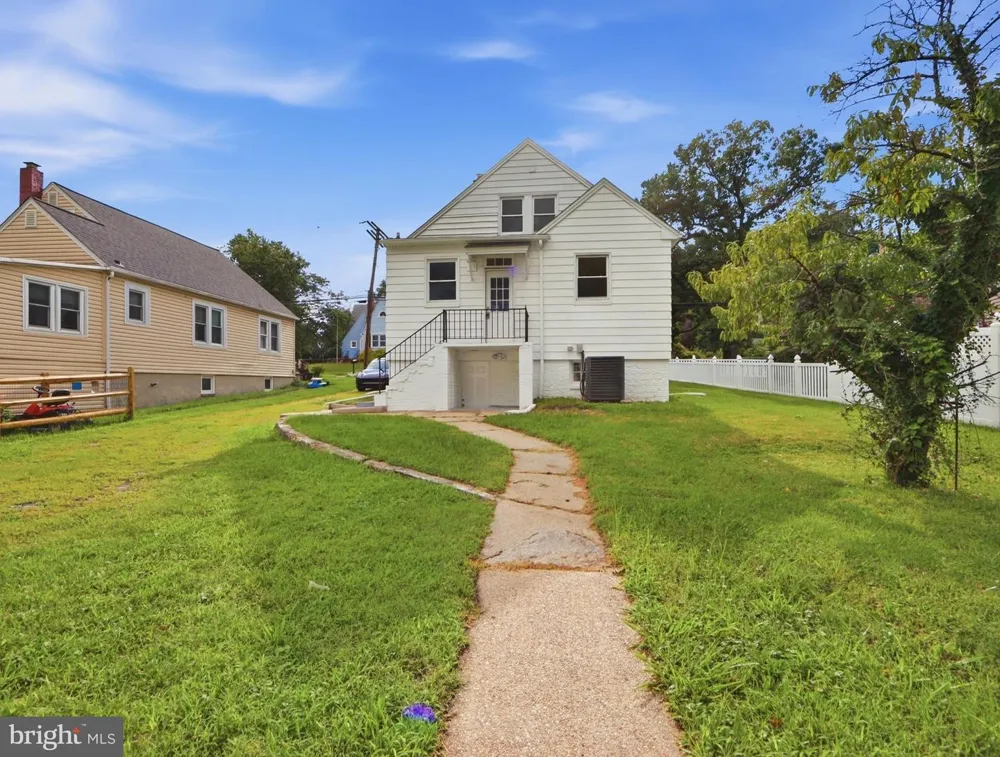 5811 WESTWOOD AVENUE Baltimore, MD 21206