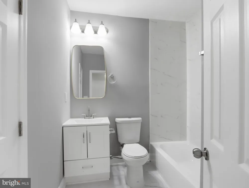 5811 WESTWOOD AVENUE Baltimore, MD 21206