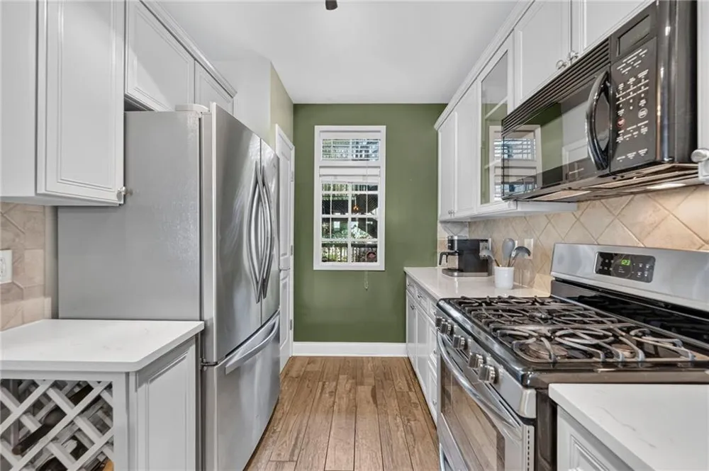 210 Creek View Lane #201 Roswell, GA 30075