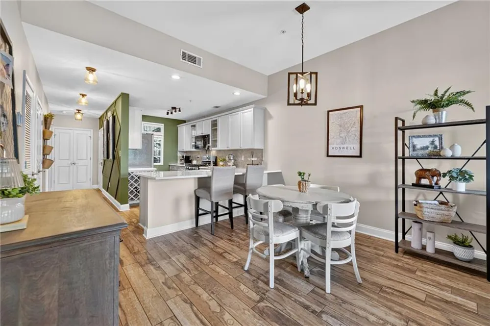 210 Creek View Lane #201 Roswell, GA 30075