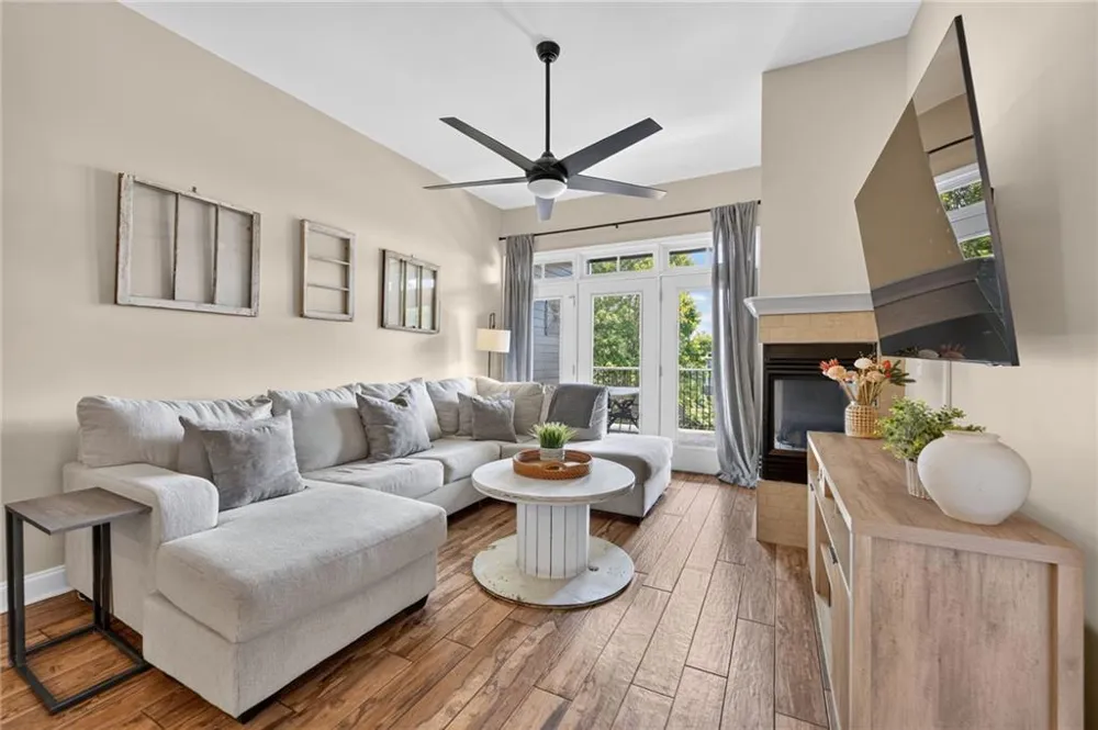 210 Creek View Lane #201 Roswell, GA 30075