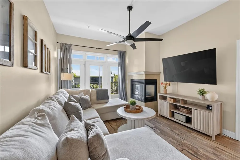 210 Creek View Lane #201 Roswell, GA 30075