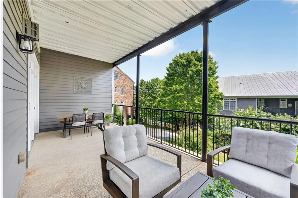 210 Creek View Lane #201 Roswell, GA 30075
