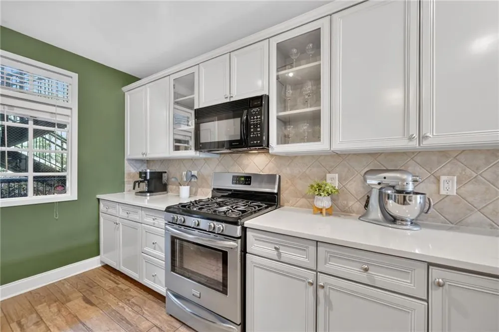 210 Creek View Lane #201 Roswell, GA 30075