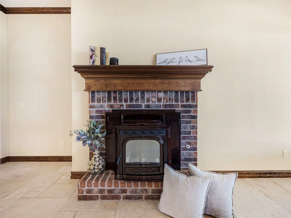 8200 S Big Sky Drive Talala, OK 74080