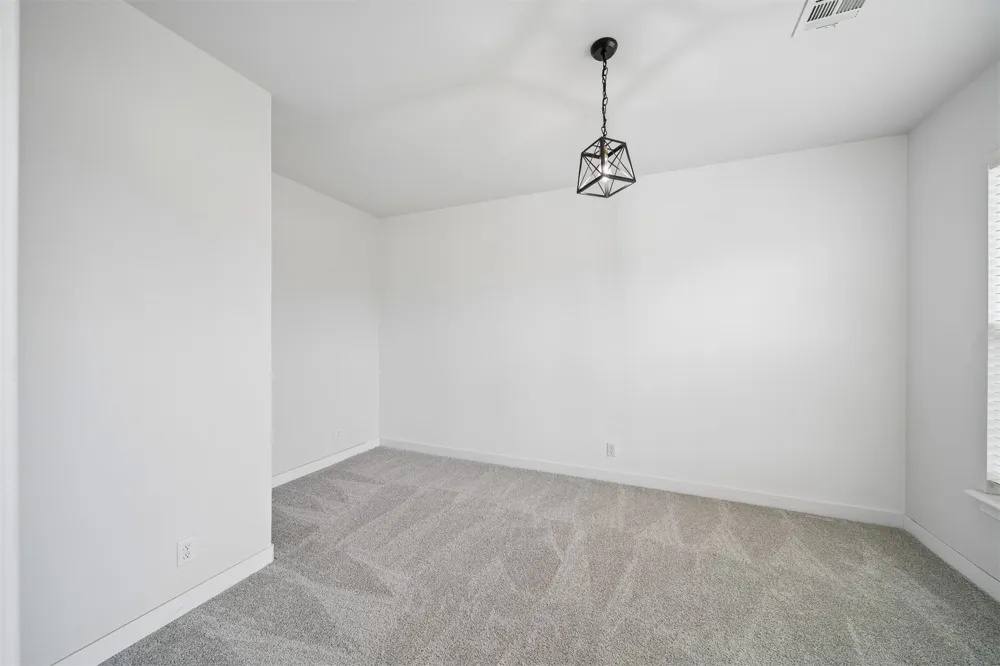 11806 131 EastAvenue Collinsville, OK 74021