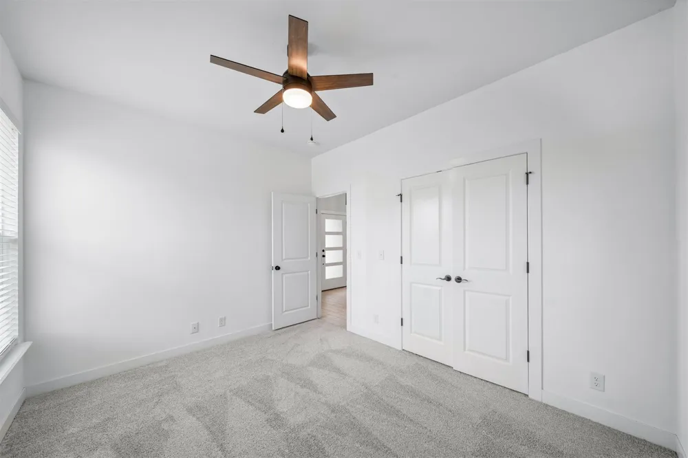 11806 131 EastAvenue Collinsville, OK 74021