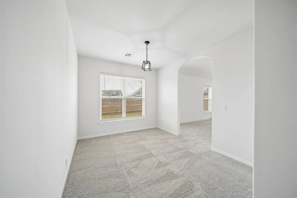 11806 131 EastAvenue Collinsville, OK 74021