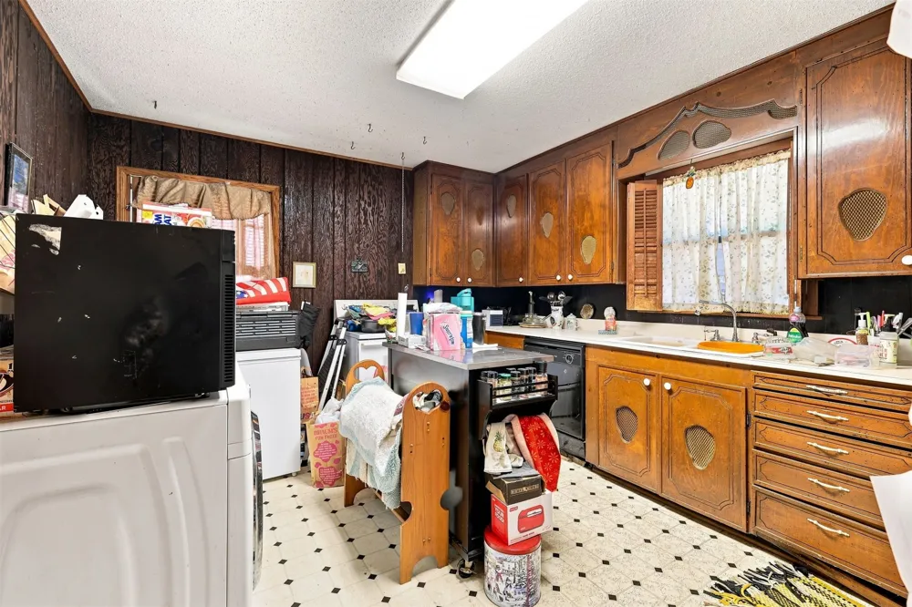 1733 E 13th Street Okmulgee, OK 74447