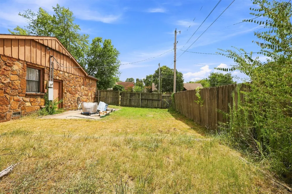 1733 E 13th Street Okmulgee, OK 74447