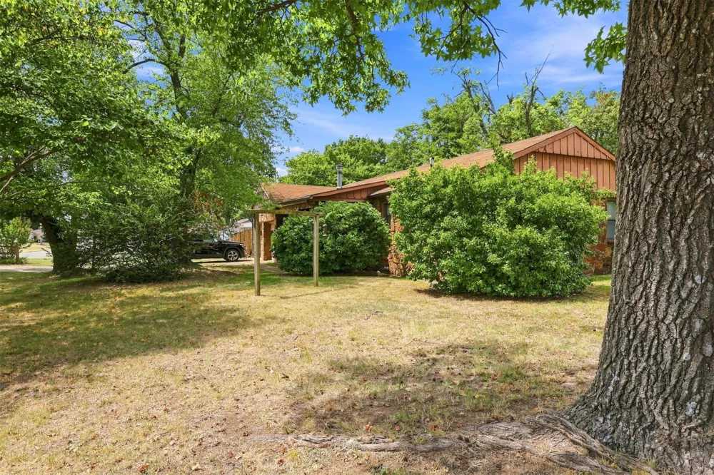 1733 E 13th Street Okmulgee, OK 74447