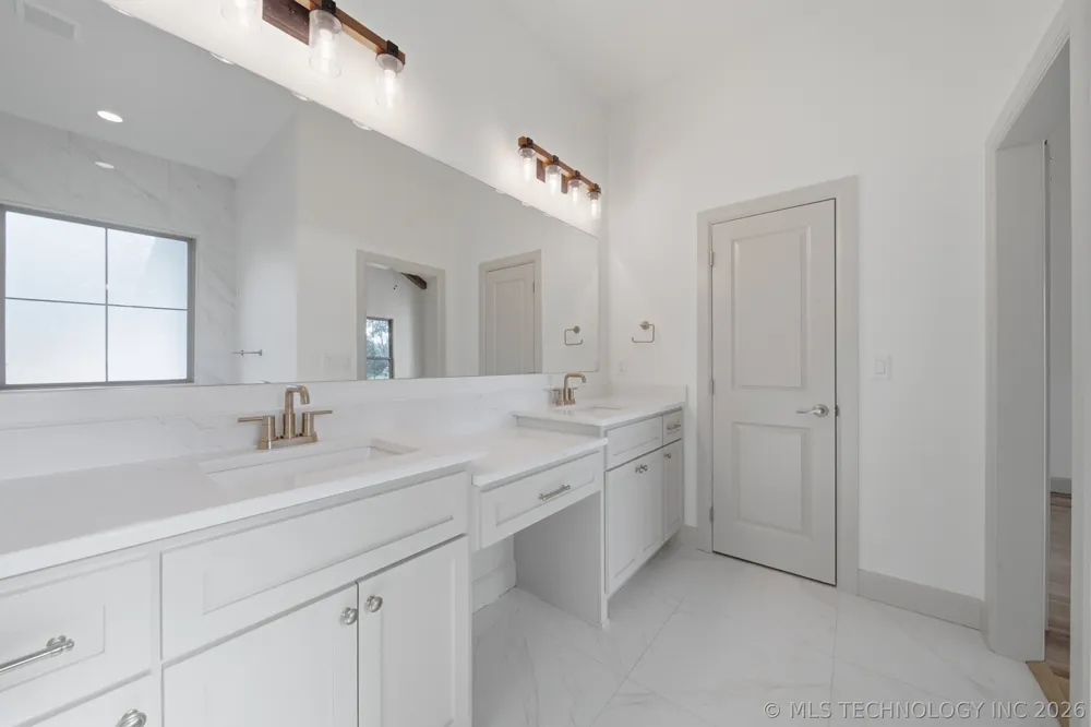 209 Craven Drive Mannford, OK 74044