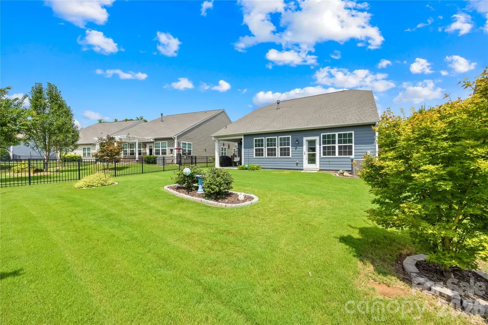 8075 Asher Chase Trail Lancaster, SC 29720