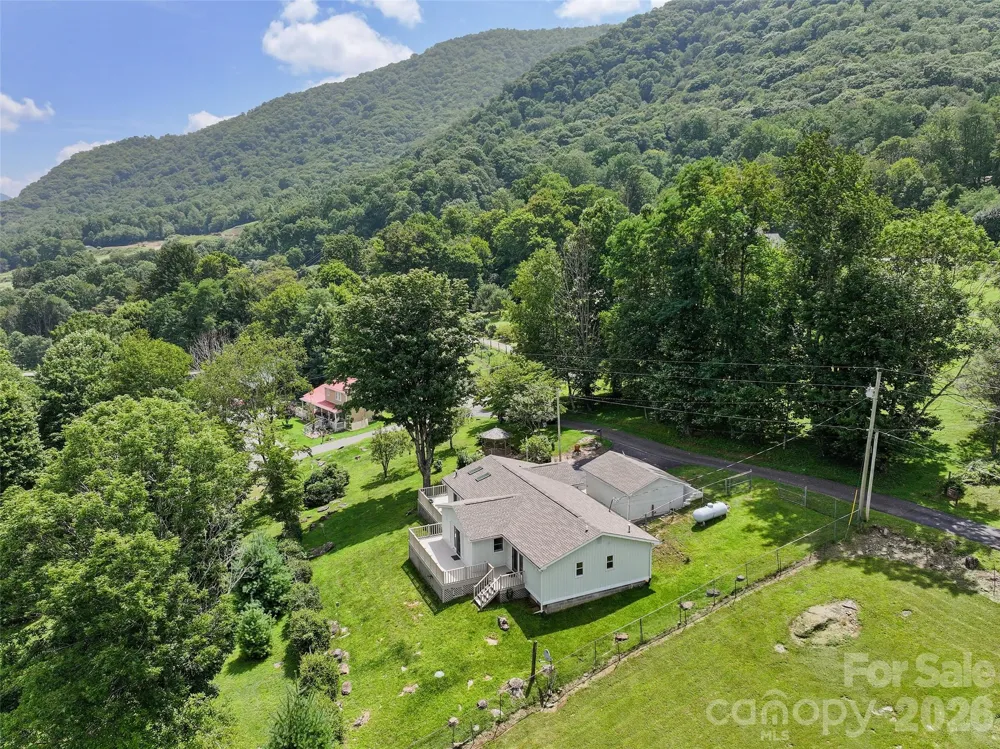 30 Hillcrest Road Maggie Valley, NC 28751