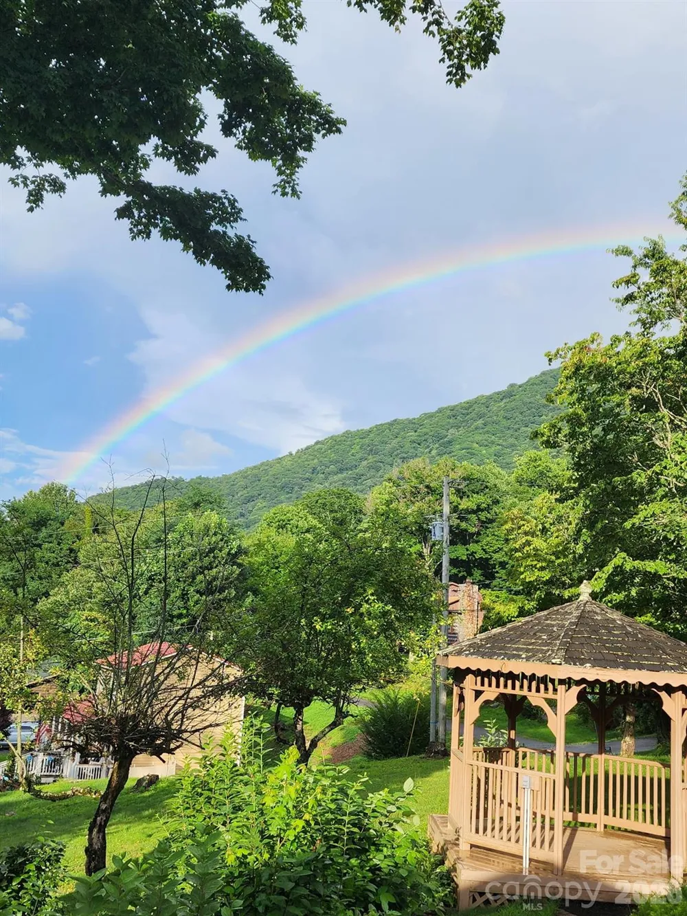 30 Hillcrest Road Maggie Valley, NC 28751