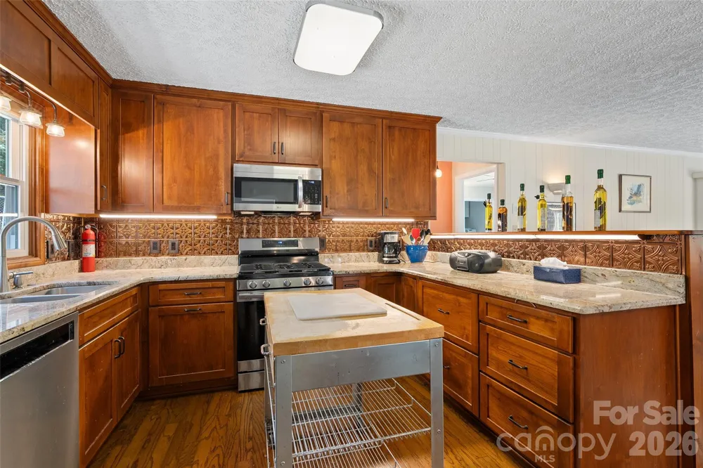 30 Hillcrest Road Maggie Valley, NC 28751