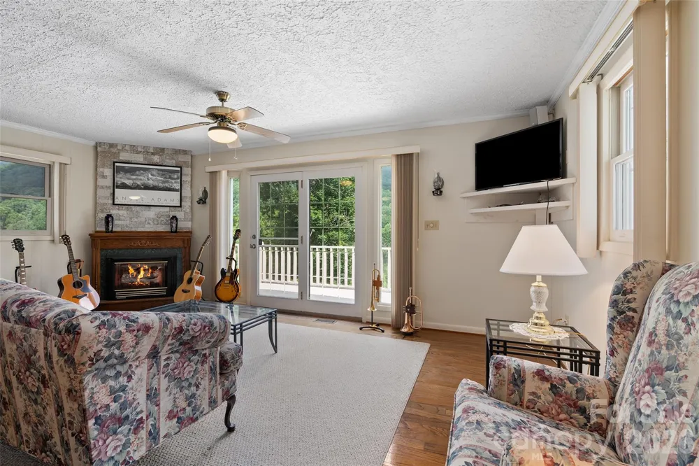 30 Hillcrest Road Maggie Valley, NC 28751