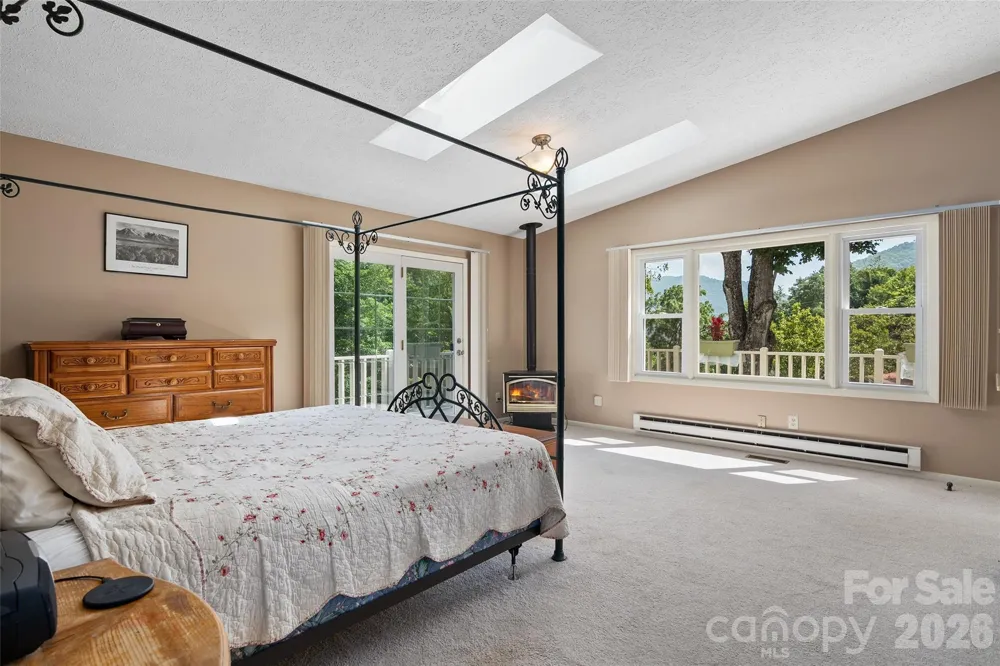 30 Hillcrest Road Maggie Valley, NC 28751