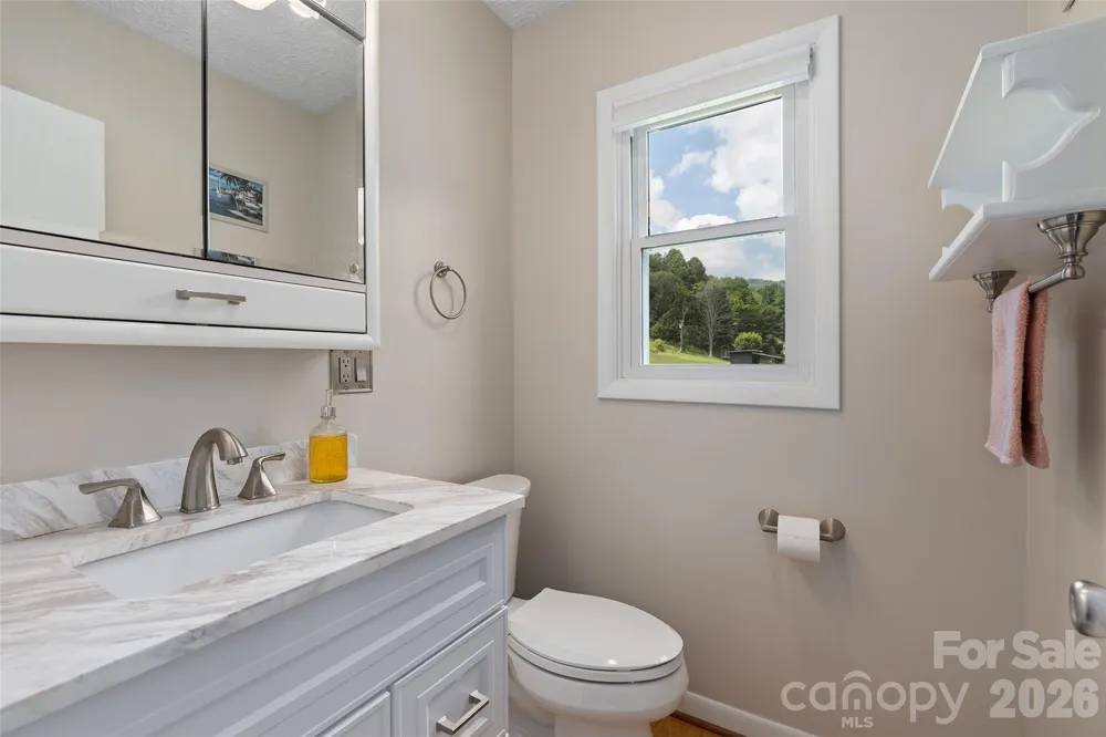 30 Hillcrest Road Maggie Valley, NC 28751