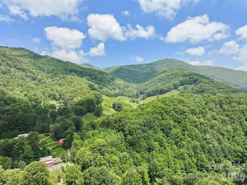 30 Hillcrest Road Maggie Valley, NC 28751