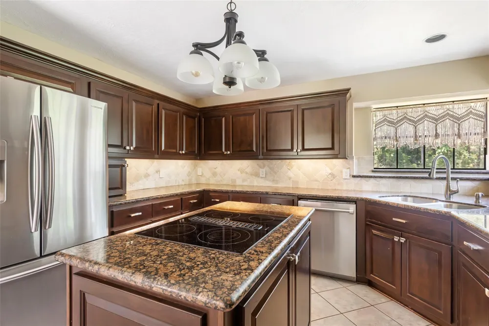 26342 Hill And Dale Avenue Splendora, TX 77372