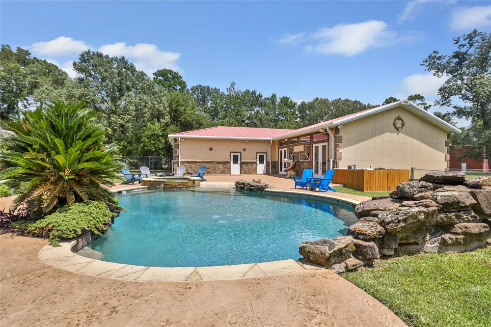 26342 Hill And Dale Avenue Splendora, TX 77372