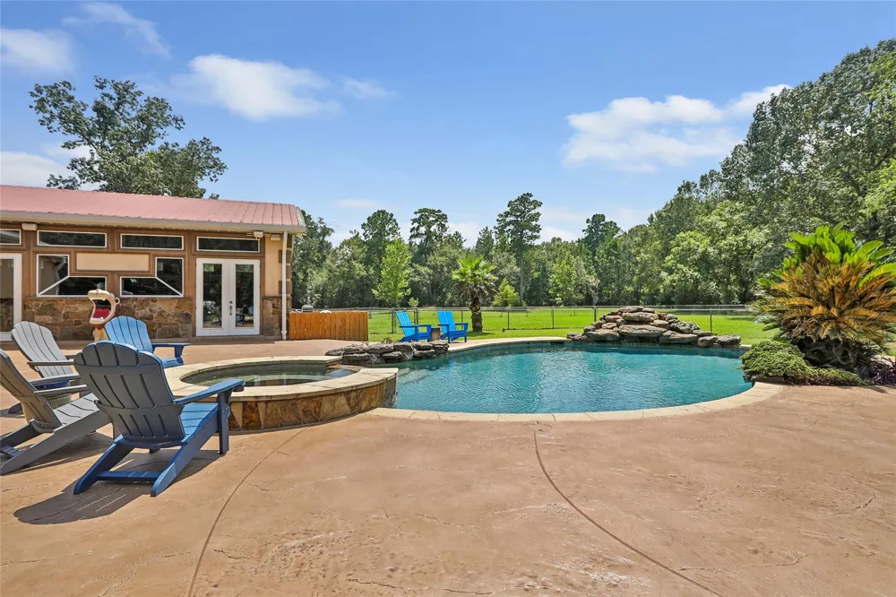 26342 Hill And Dale Avenue Splendora, TX 77372
