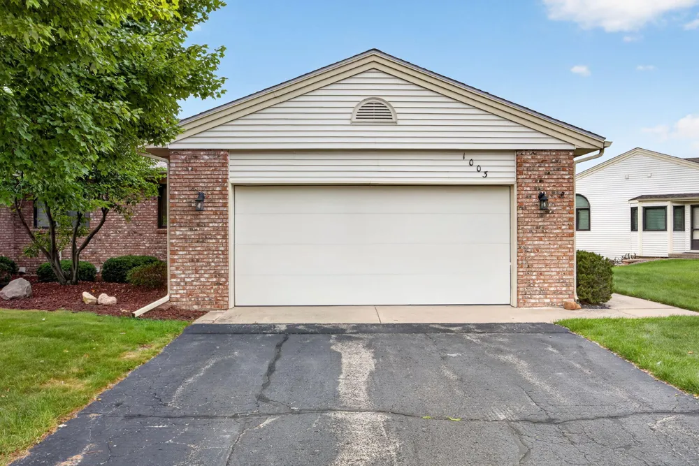 1003 Bayou Drive SW Byron Center, MI 49315